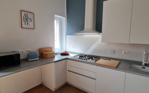Rif. A 42 – SPLENDIDO APPARTAMENTO A DUE PASSI DAL MARE –