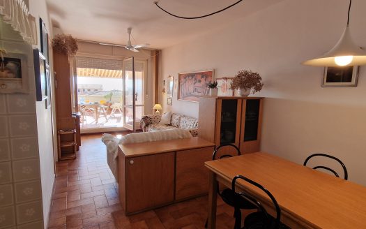 RIF. V 154 – Terrazza da Sogno con Vista Mare – Ideale per le Tue Vacanze!