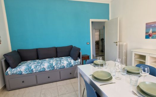 Rif. A 46 – LA CASA AZZURRA – QUADRILOCALE  5/6 POSTI LETTO –