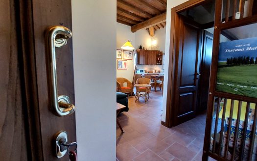 RIF. V 135  Splendida dimora con piscina e parco – Montecatini Val Di Cecina