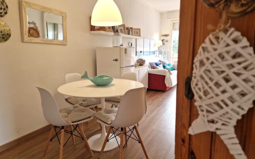 Rif. A 51 – DELIZIOSO BILOCALE 4 POSTI LETTO – TERRAZZA ATTREZZATA – POSTO AUTO