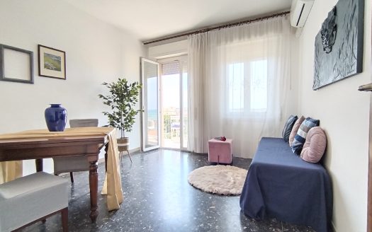 RIF. V 147  – Appartamento con Vista Mozzafiato sul mare e sull’Isola d’Elba