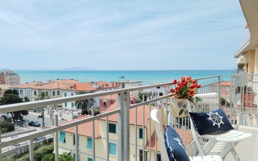 RIF. V 147  – Appartamento con Vista Mozzafiato sul mare e sull’Isola d’Elba