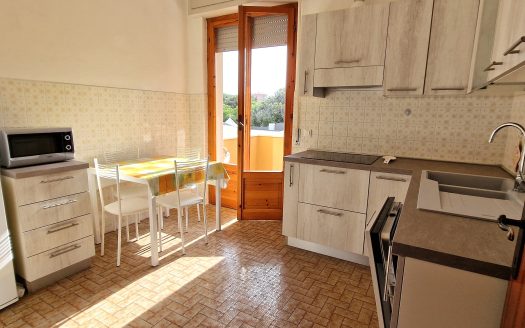 RIF. A 20 – APPARTAMENTO A BREVE DISTANZA DAL MARE  –  3 CAMERE LETTO