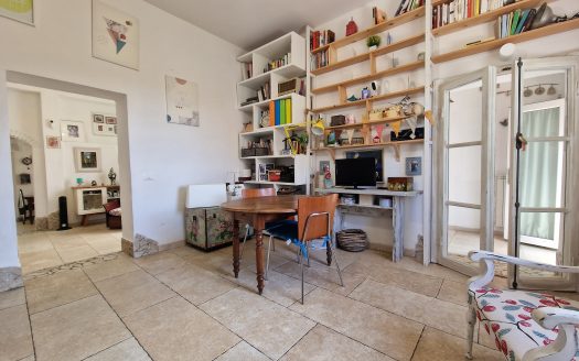 RIF. V 149 –  La tua casa nel verde a due passi dal mare