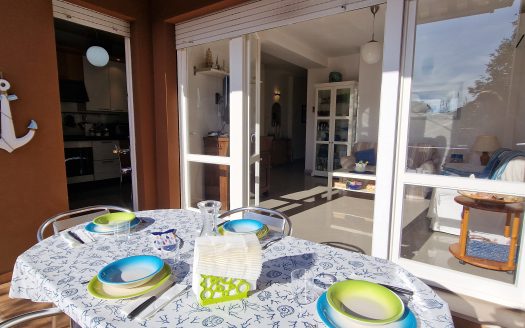 Rif. V 152 –  Appartamento  su Due Livelli con Giardino Privato a Due Passi dal Mare!