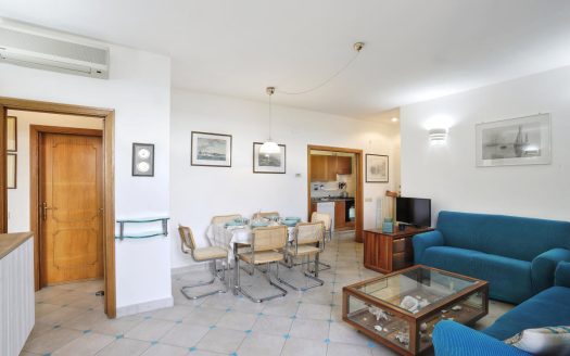 Rif. A 22 – ORATA – TRILOCALE ZONA CONCHIGLIA CON TERRAZZA VISTA MARE