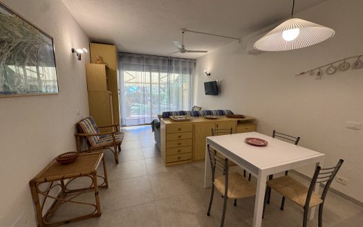 Casa Tessa – Monolocale con giardino – A pochi minuti a piedi dal centro e dal mare