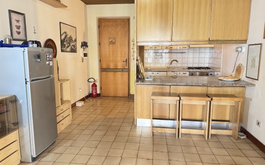 V 161 – Zona Conchiglia – Appartamento con ampia terrazza – accesso diretto al mare